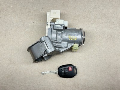 2016-2022 TOYOTA TACOMA IGNITION SWITCH LOCK CYLINDER W/KEY OEM 89782-0E010