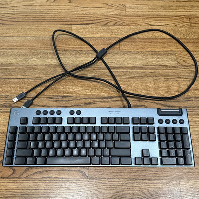 Logitech G915 (920008902) Wired / Wireless RGB Mechanical Gaming Keyboard In Box