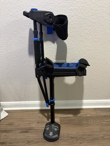 iWALK3.0 Peg Leg Knee Crutch: Hands Free Mobility Aid for Leg Injuries
