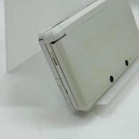 Nintendo 3DS region free Ice White console / Charger / SD card