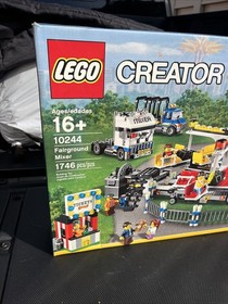Lego Creator Fairground Mixer (10244) - New *BOX DAMAGED*