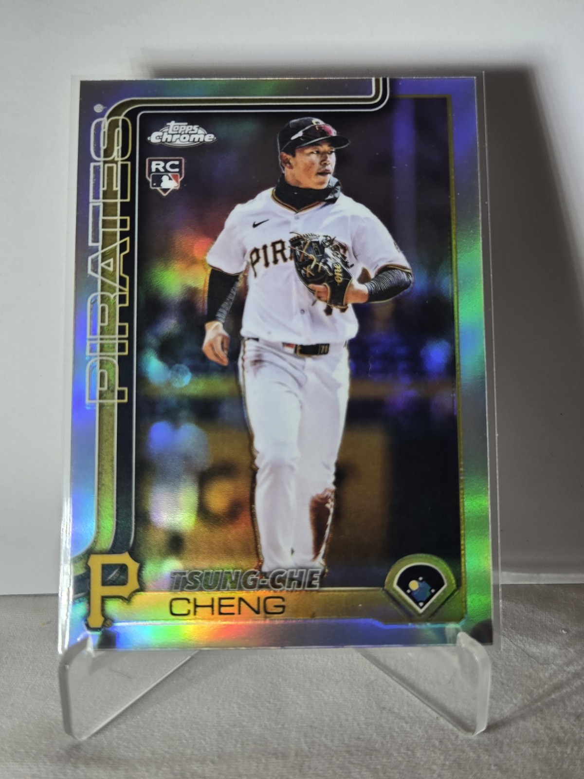 2025 Topps Chrome Update - Tsung-Che Cheng #USC74 Refractor (RC) Pirates - 5a