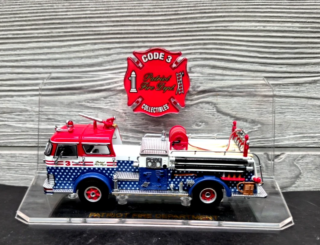 自動車 Code3 Diecast Fire Engine 2000 Christmas 自動車 Code3 Diecast Fire Engine 2000 Christmas Code3 Diecast Fire