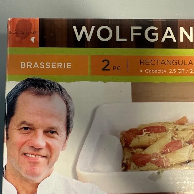 NIB Wolfgang Puck Brasserie 2Pc Rectangular Baker w/ Silicone Sleeve 2.5 Qt - Image 2 of 4