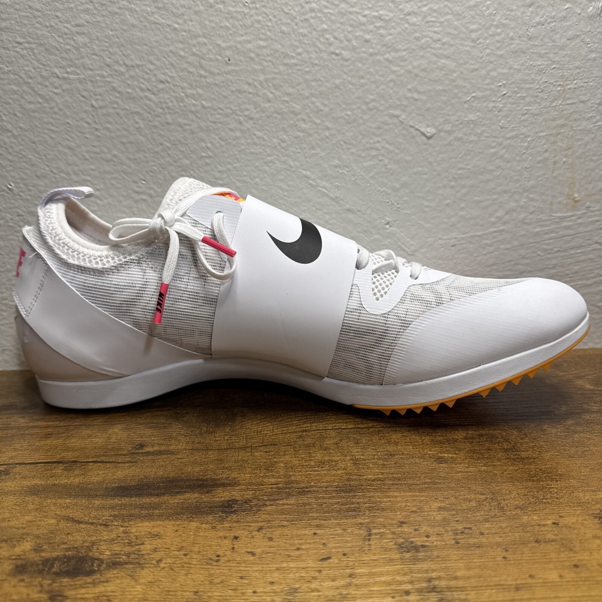 Nike Pole Vault Elite Track Field White Pink Spike Mens Size 