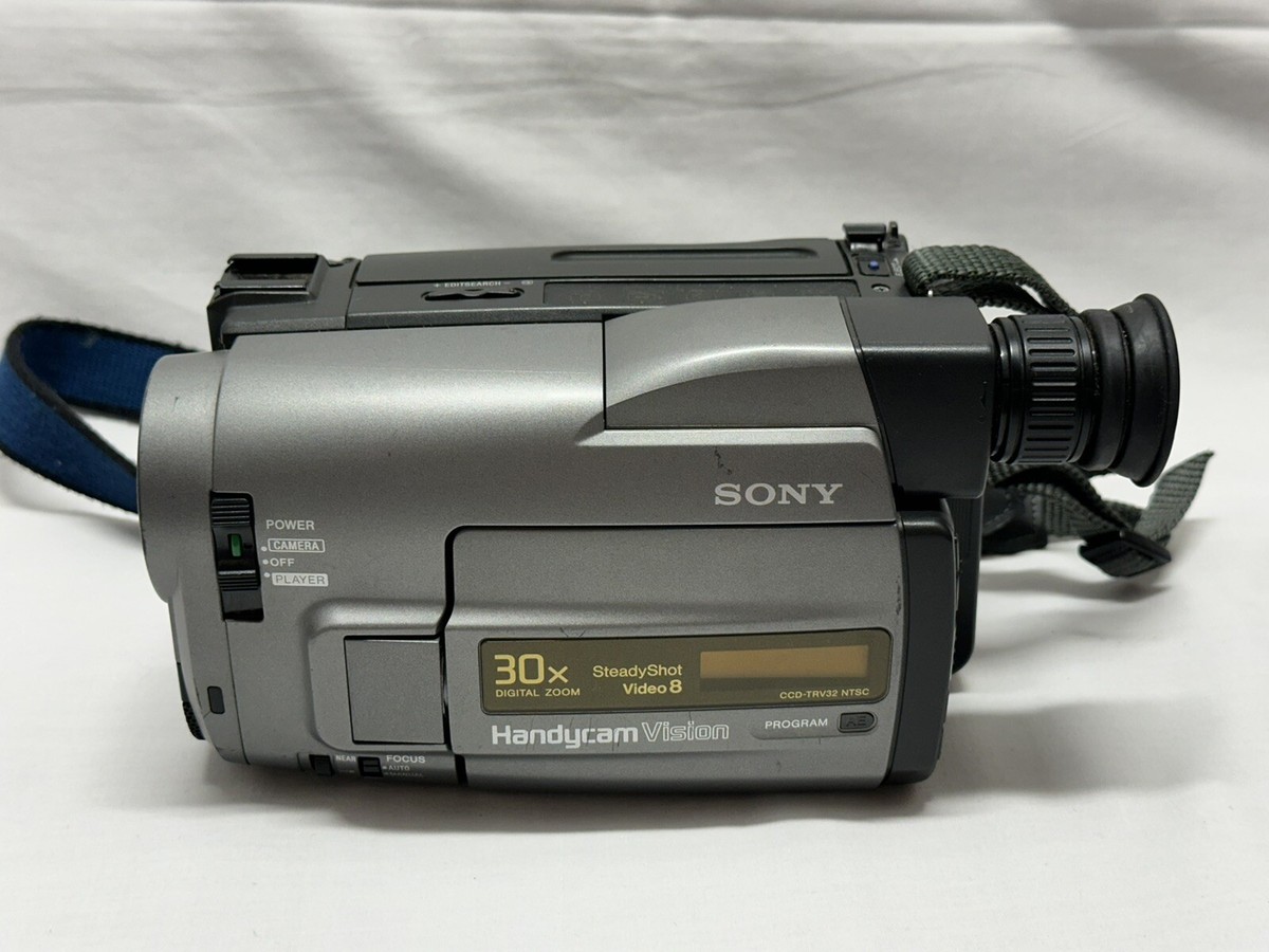 Sony Video 8 Camera CCD-TRV32 NTSC Handycam 30x Digital Zoom
