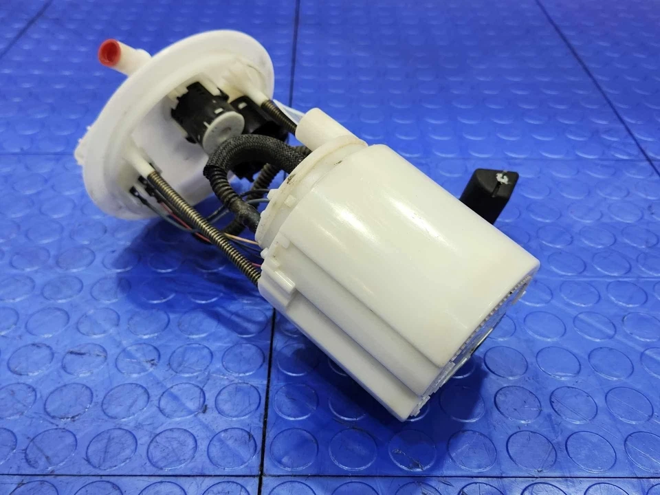 Nissan Versa 2012-2018 conjunto de bomba de combustible 1,6 L original OEM 170403AN0E Foto 3 de 4