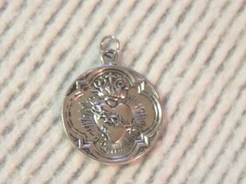 Sacred Heart Medal Silver Tone Catholic Pendant Coeur Sacre Unknown Vintage NICE - 第 1/4 張圖片