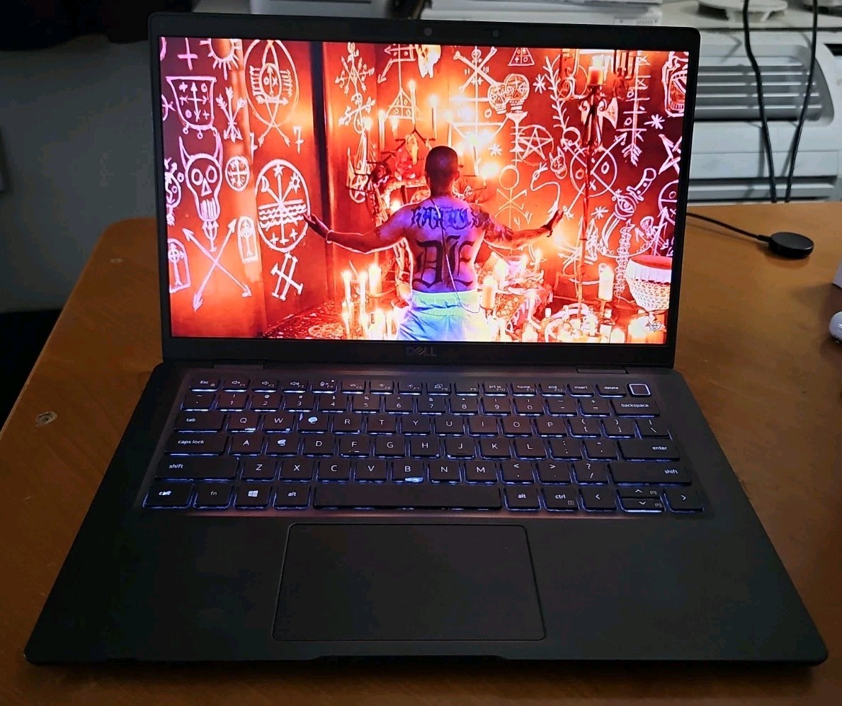 Dell Latitude 7320, 13.3-Inch Laptop, with Intel Core i7-1165G7, 128 GB NVMe Solid State Drive, Windows 11 Pro