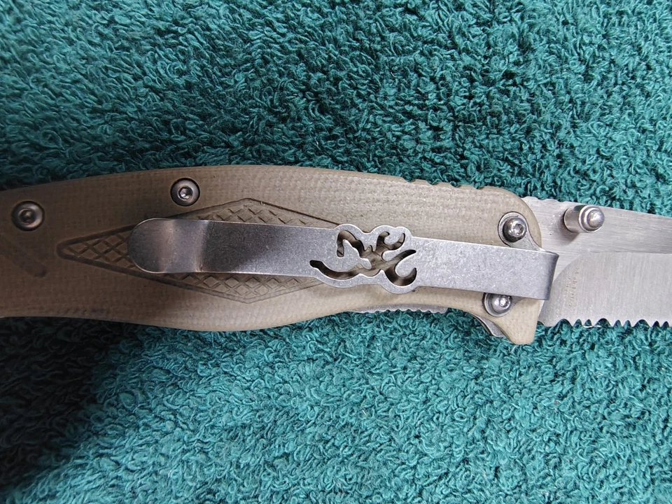 New Browning Lock Back Knife. Half Serrated Steel Blade - Image 3 of 4