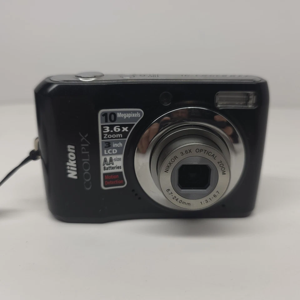 Nikon COOLPIX L20 10.0MP Digital Camera - Black W/ Memory Card - Image 2 of 4