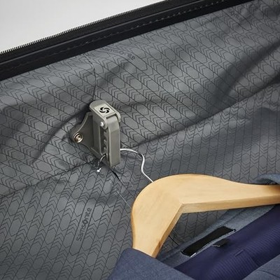 SAMSONITE NEW- SAMSONITE STRYDE 2 HARDSIDE EXPANDABLE WITH DOUBLE SPINNER -  BLK