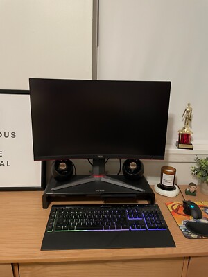 Gaming PC Desktop Bundle with all of the accessories in description
