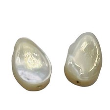 Perfect Natural Mother of Pearl Shell Beads  12x8x2.5mm  White  2 Pearls 