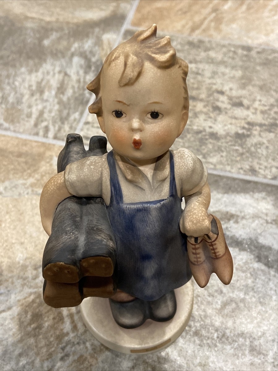 Hummel Boots Goebel Vintage Figurine 143 West Germany Shoemaker
