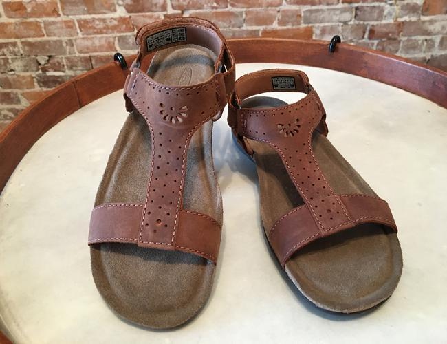 Sandali Keen Cafe Au Lait in pelle marrone Kaci Ana con cinturino a T da donna 10 5 41 NUOVI