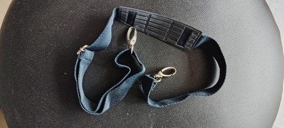 Schultergurt für Tasche mit Eisenkarabiner die silber ohne Marke wenig benutzt