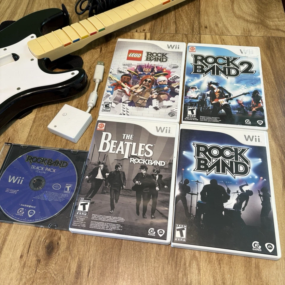 Rock Band Fender Stratocaster Wii Guitar with  DONGLE & 5 Game Microphone Bundle - Image 2 of 4