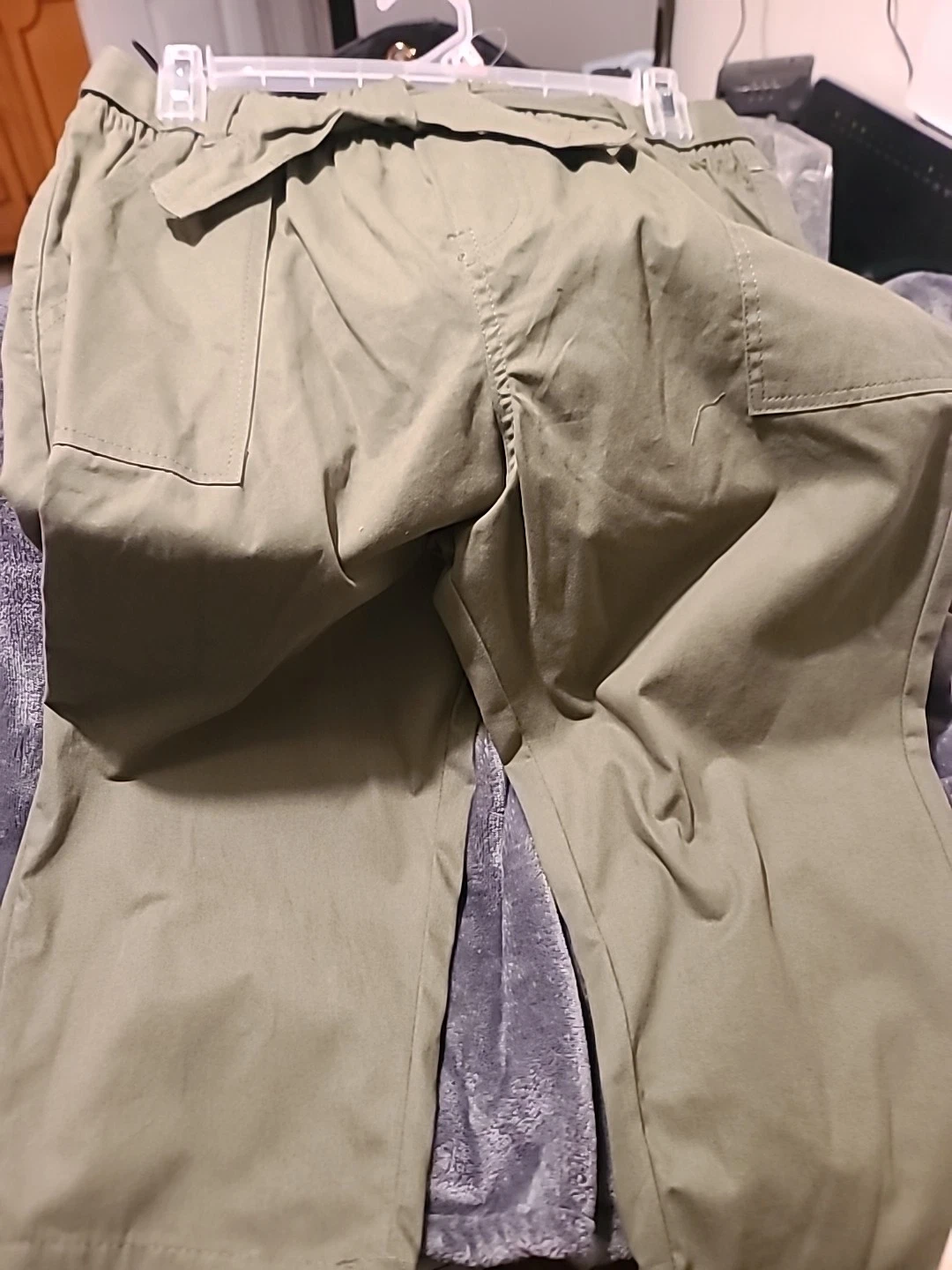 Just Be Green Capri Pants Size XL