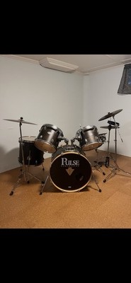 Pulse Acoustic Drum Kit 5-Piece Set with Bass, Snare, Tom, Hi-Hat, Cymbal