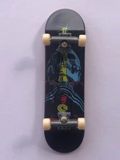 Tech Deck Powell Peralta Bones Brigade Ray Rodriguez Skull and Sword Fingerboard