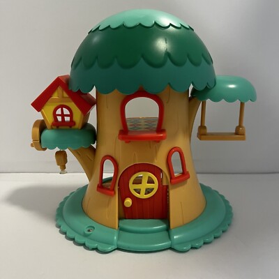 Pokémon Petite Pals Escape In The Forest Treehouse Playset Tomy