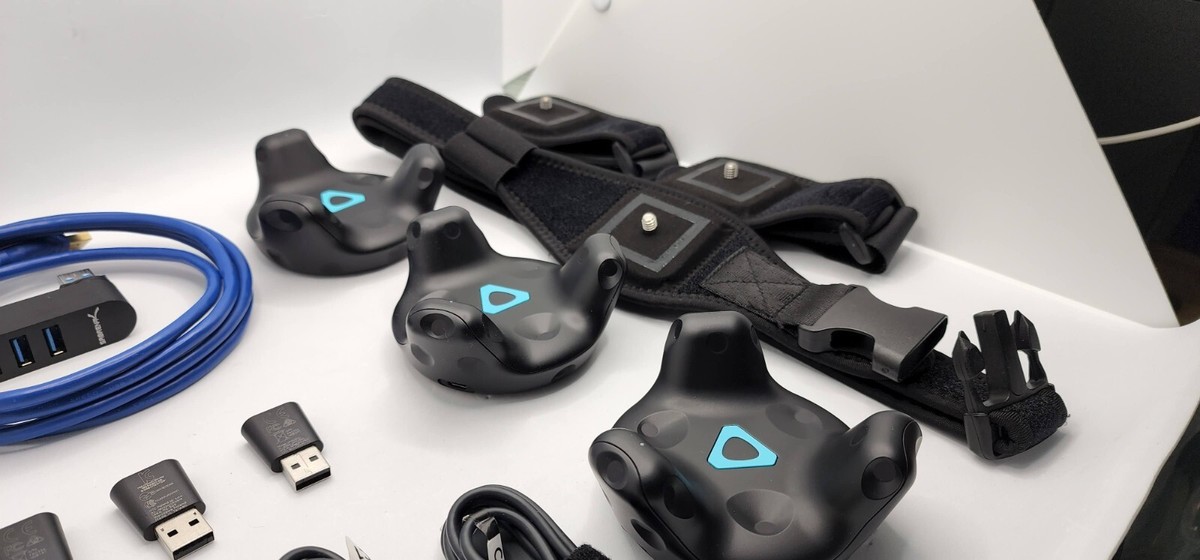 3 HTC Vive Tracker 2.0 with Straps 🚀SHIPS WORLDWIDE 🚀Full
