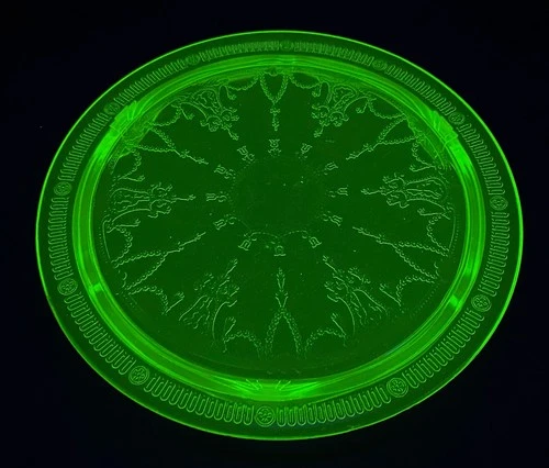 Vintage Anchor Hocking Cameo Ballerina Green Uranium Glass Cake Plate / Serving