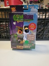 WowWee - Fingerlings Grimlings "Scaredy Cat" From Grin to Grim New