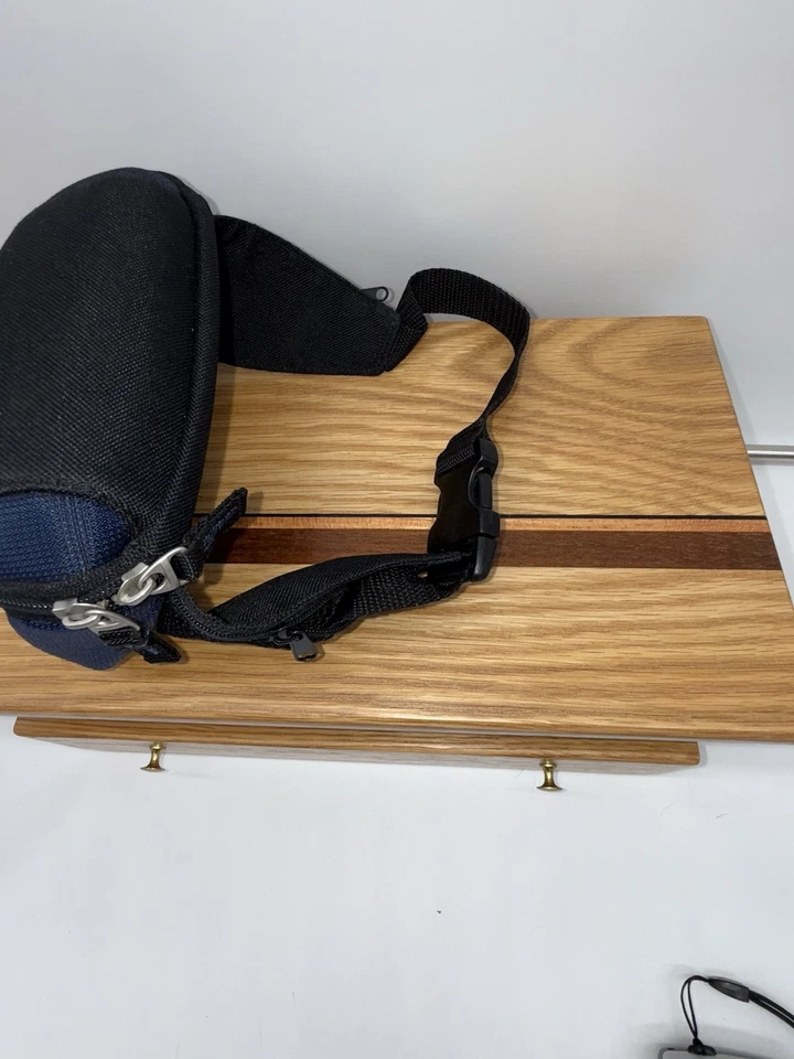 Bolsa pequeña para cámara digital Targus Foto 4 de 4