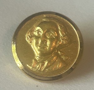George Washington Portrait Brass Button Small Nice Waterbury