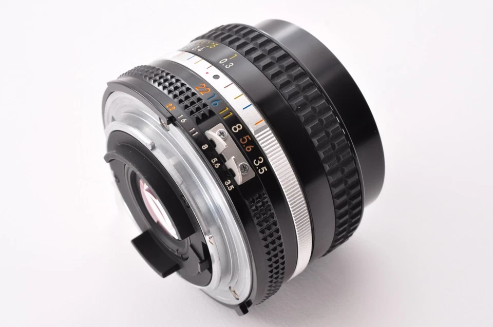 Nikon Ai-S NIKKOR 20mm f/3.5 [Mint-] Wide Angle Prime MF Lens F Mount From Japan - Image 2 of 4