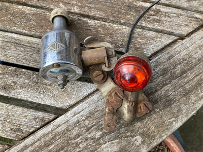 VINTAGE FAHRRAD MILLER DYNAMO & STURMEY ARCHER R/LAMPE wie abgebildet