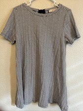 Loft Dress Black and White Tie Neck size petite Medium Excellent Preowned