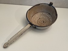 Zabytkowe emaliowane sito / przebicie z uchwytem sito kuchenne ze spadku