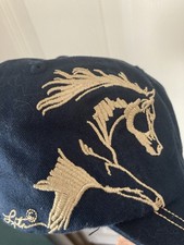 Awst International Navy Blue Cap Lila Extende...