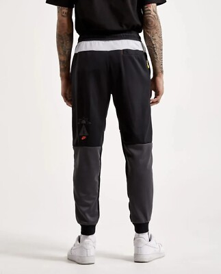 nike men's sportswear tribute joggers