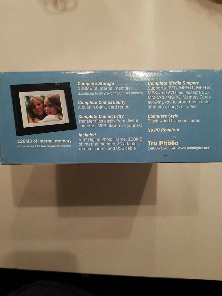 PanDigital Digital Photo Frame - 5.6" Tru Photo Pan56-2 LCD 4:3 w/ Remote 128MB - Image 3 of 4