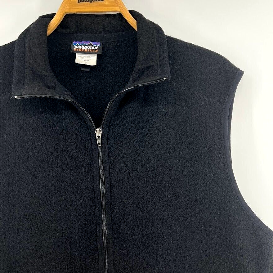 Patagonia Men's Synchilla Black Fleece Full Zip Vest Fall 2009
