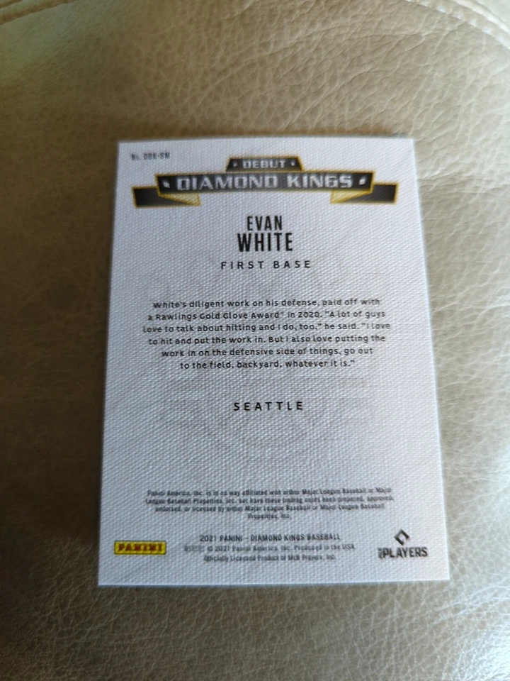 2021 Panini Diamond Kings Evan White Debut DDK-SM Plum Framed RC Seattle  - Image 2 of 2