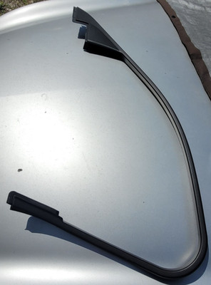 04-09 Jaguar XJ8 XJR VDP X350 X358 Front Right Side Inner Door Window Frame OEM