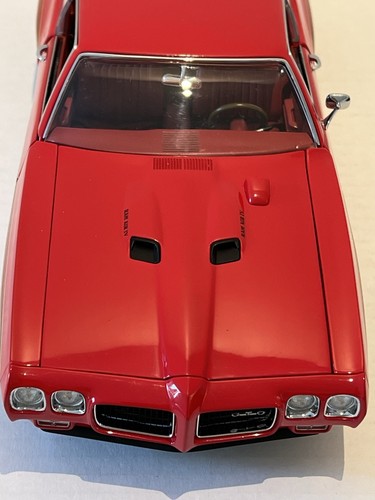 1:18 GMP 1970 GTO JUDICE in rosso limitato a 500 pezzi! - Foto 11 di 24