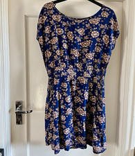 Womens Size 12 Blue/Beige Floral Mini Dress Short Sleeve Scoop Neck