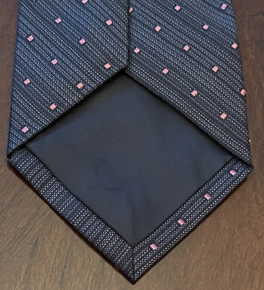 Corbata de cuello Van Heusen negra rosa 100 % seda para hombre hecha en China Foto 2 de 4