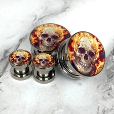 Pair of Screw on Flaming Skull Picture Plugs gauges 16g thru 1 inch