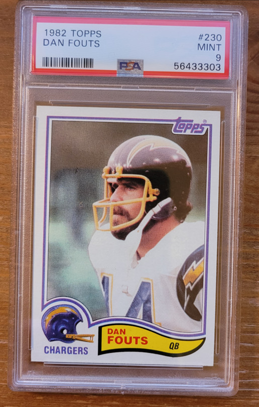 1982 Topps #230 Dan Fouts PSA 9 San Diego Chargers