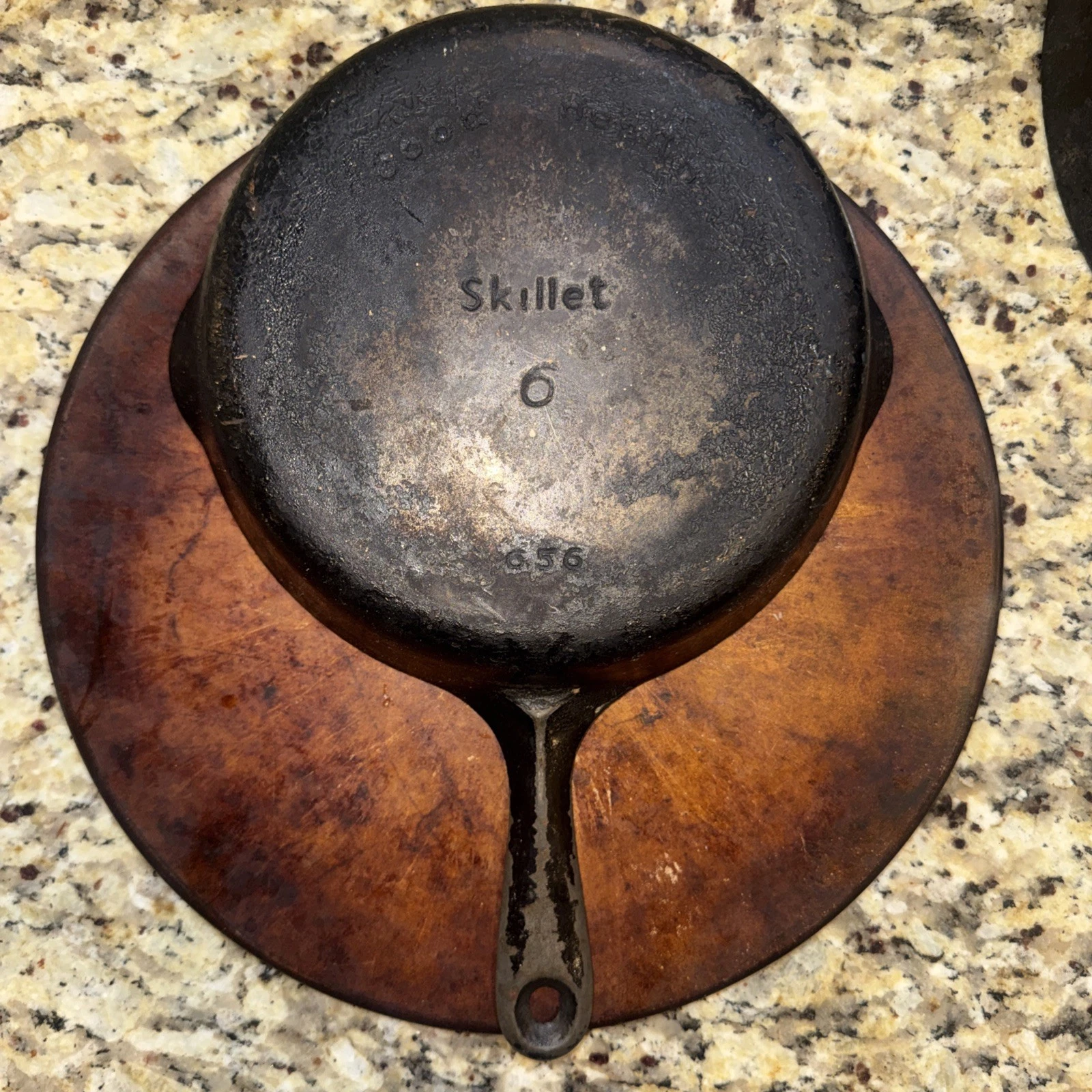 Griswold 656 GOOD HEALTH SKILLET 6 9" Cast Iron Frying Pan