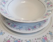 Dynasty "Rapture" China Set