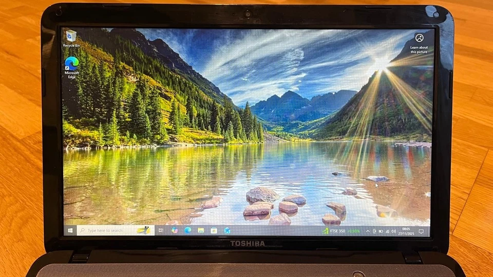 Toshiba Satellite Pro L850-1UJ, 15.6" Laptop, Core i3-3120M, 4GB RAM, 256GB SSD - Image 4 of 4