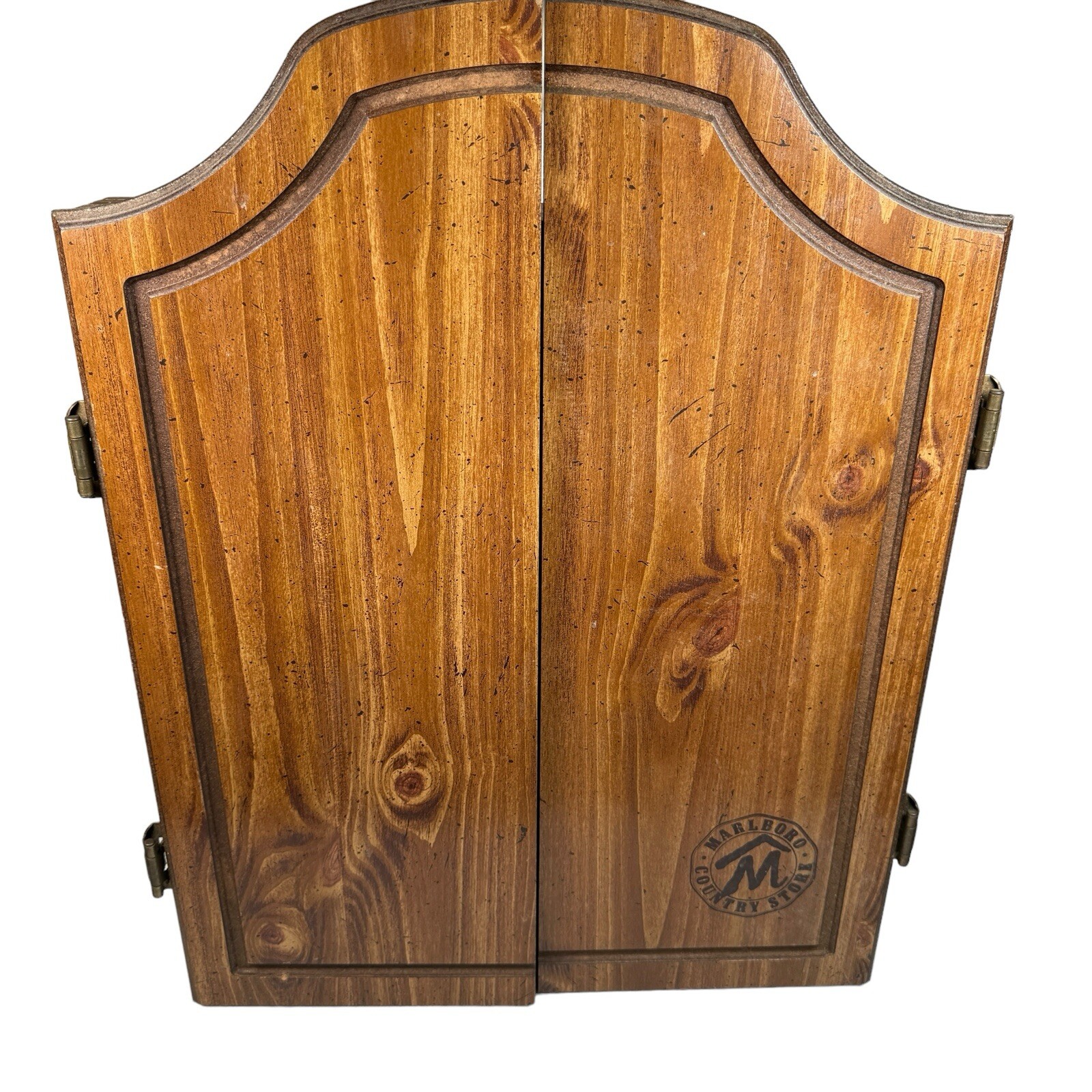 Marlboro Country Red Dart Board & with Darts & Chalk Score